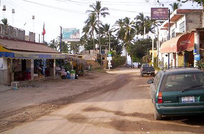 typical street scene in Sayulita